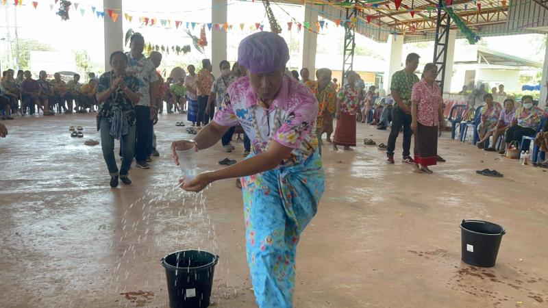 กิจกรรมองค์การบริหารส่วนตำบลโนนข่า โครงการโนนข่าห่วงใยใส่ใจผู้สูงอายุประจำปีงบประมาณ2569